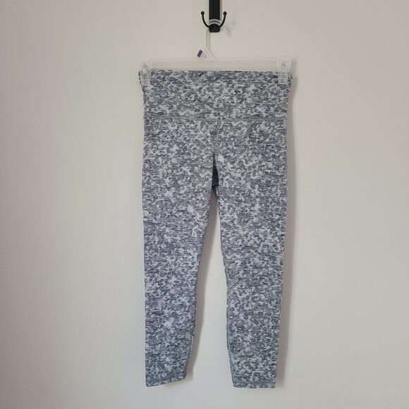 Athleta Elation Textured 7/8 Tight Size Small Meadow Snowfall Blue - Picture 8 of 10